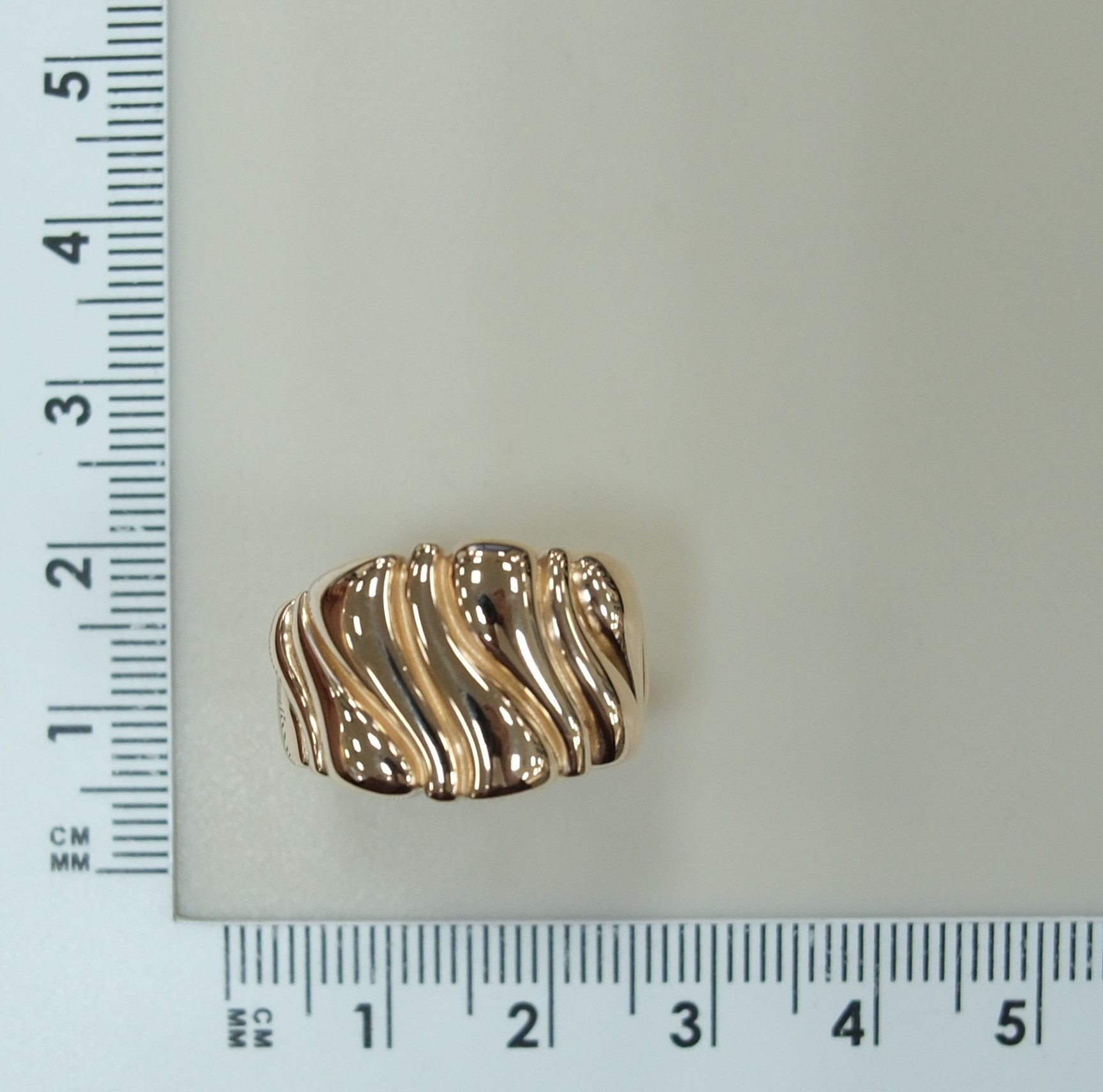 Кольцо из золота